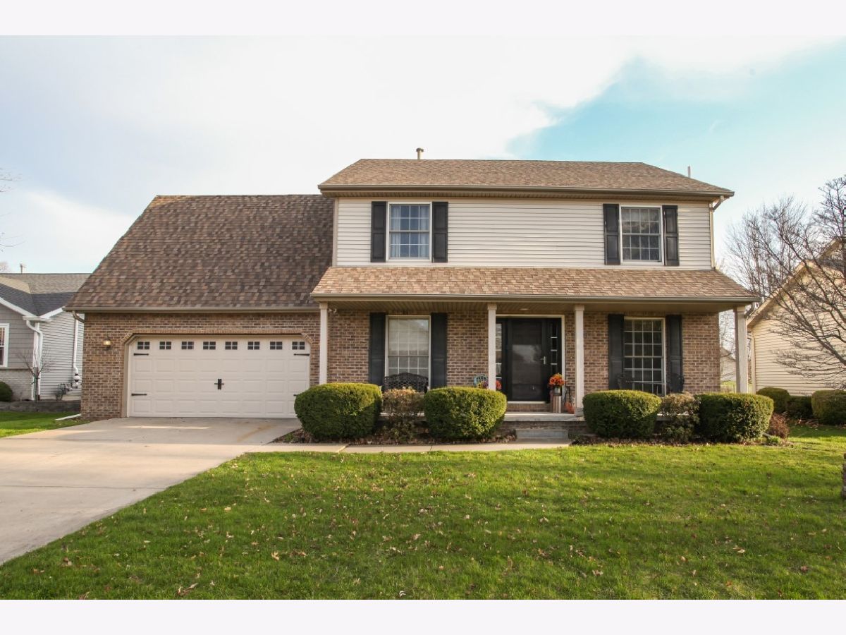Homes & Condos & Townhomes Sold Windham Bloomington Illinois, 3507 Wine