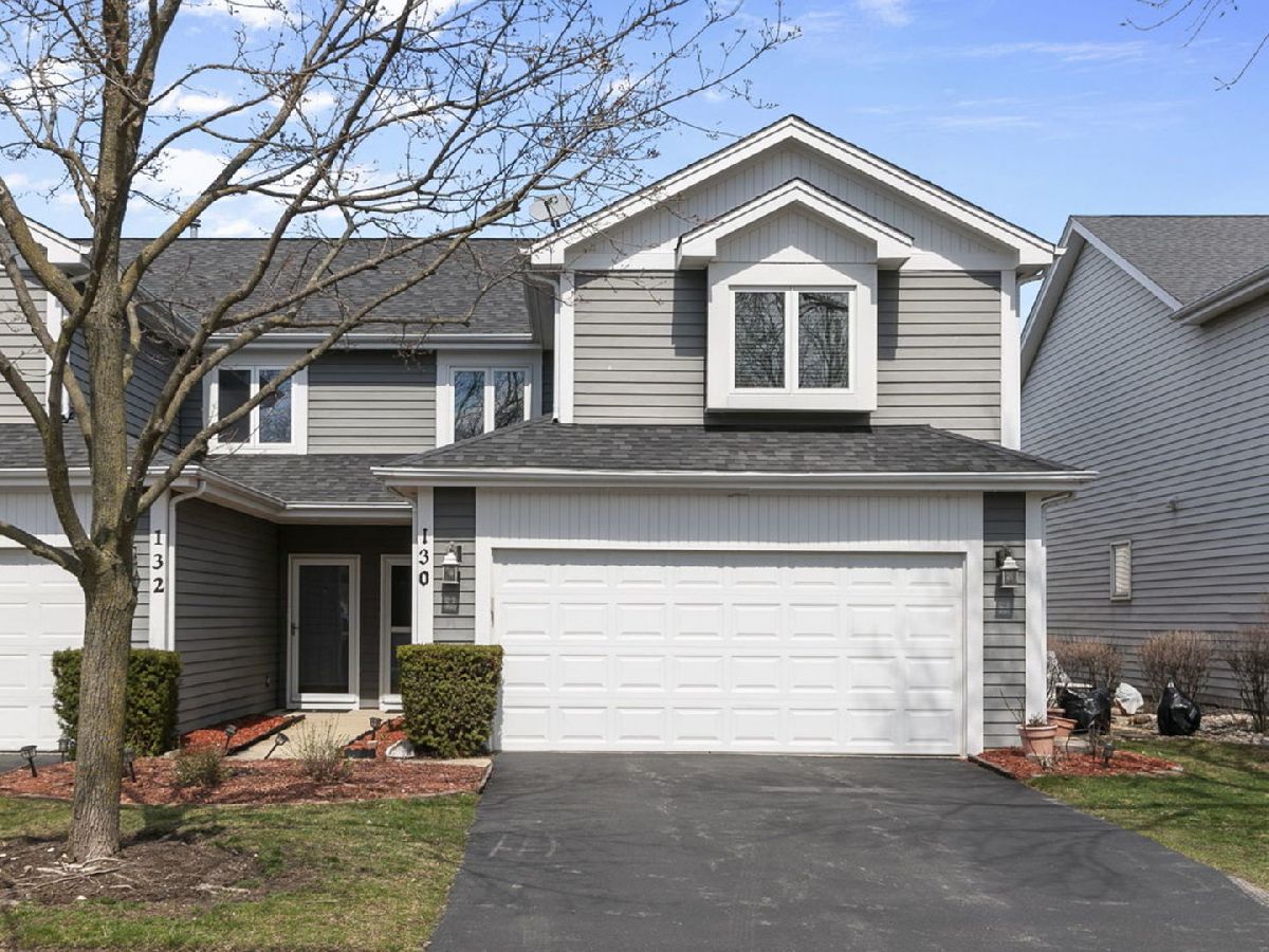 Townhomes & Condos Sold Carlton Court Westmont Illinois, 130 Hampton