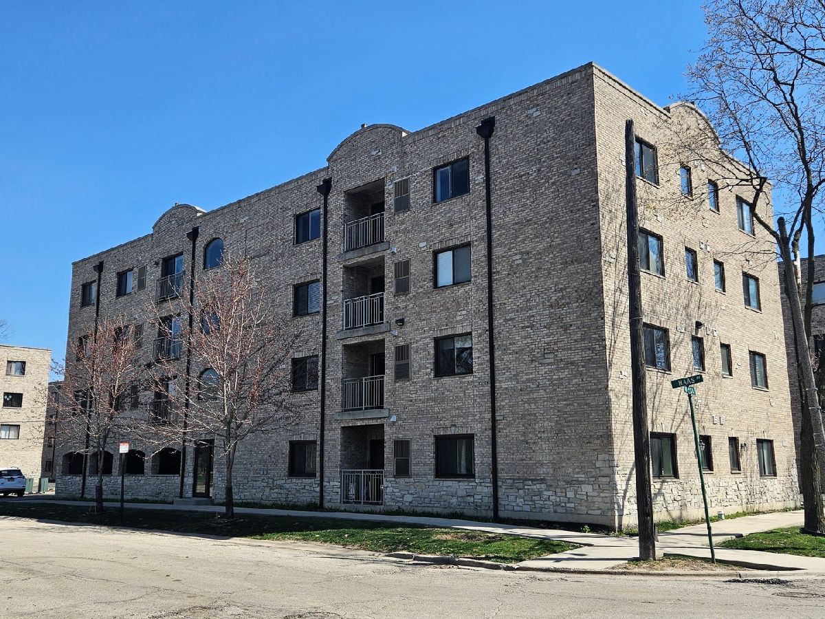 Condominiums Rented Condos On The Forest Lyons Illinois, 7336 40th
