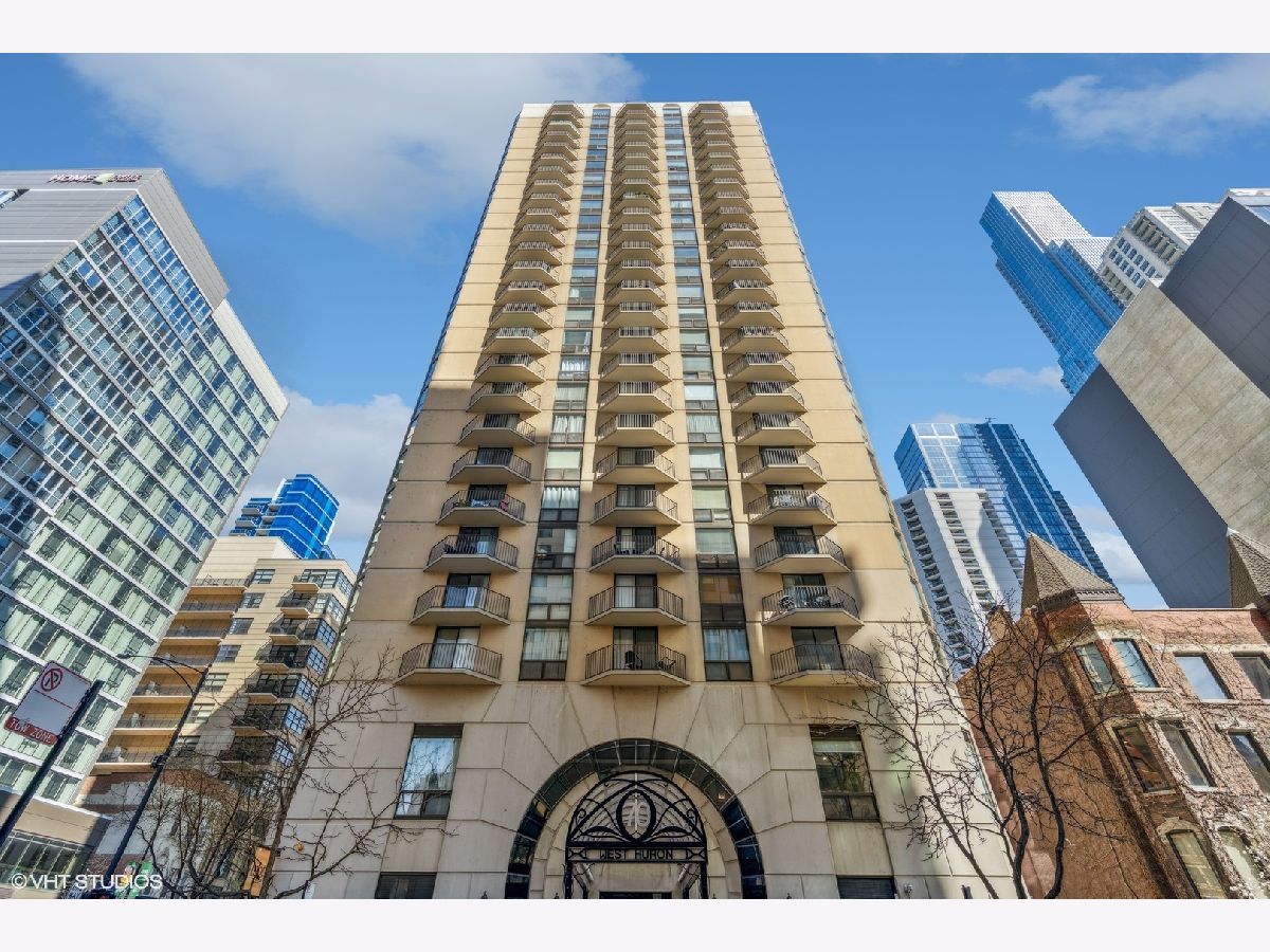 Condominiums Sold Hermitage Chicago Illinois, 70 Huron