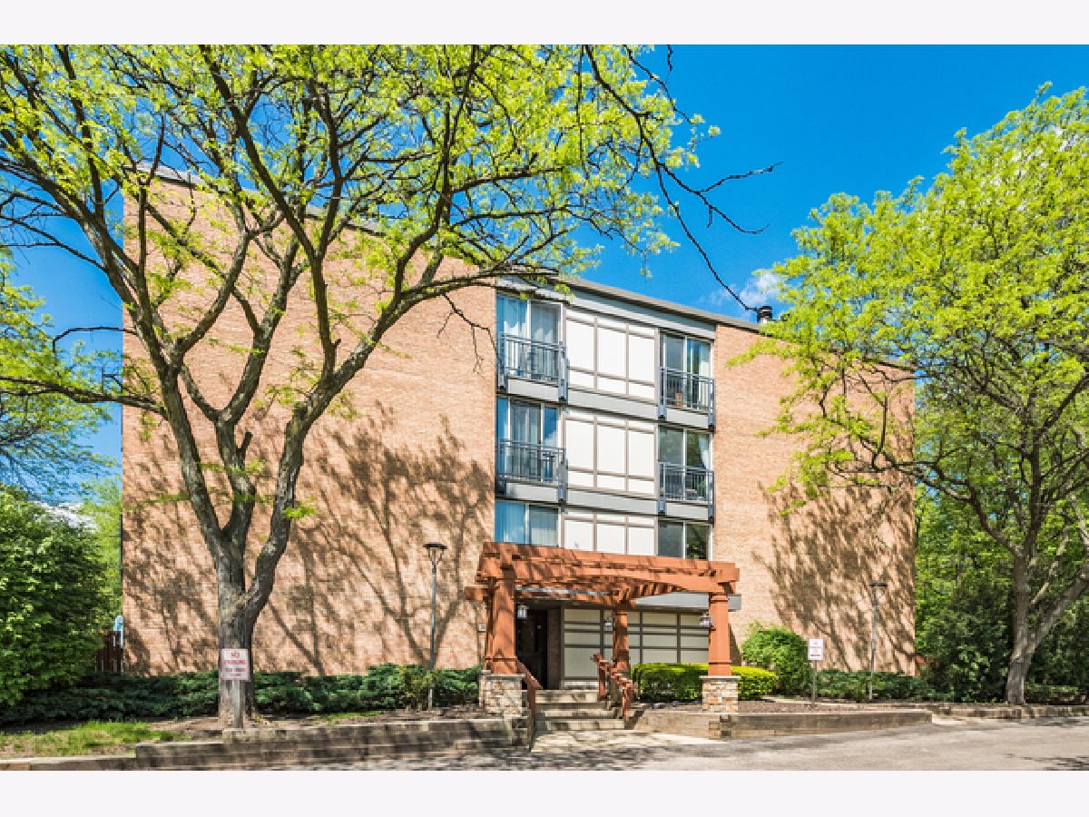 Four Lakes Lisle IL, Condos & Townhomes For Sale & For Rent Sadie