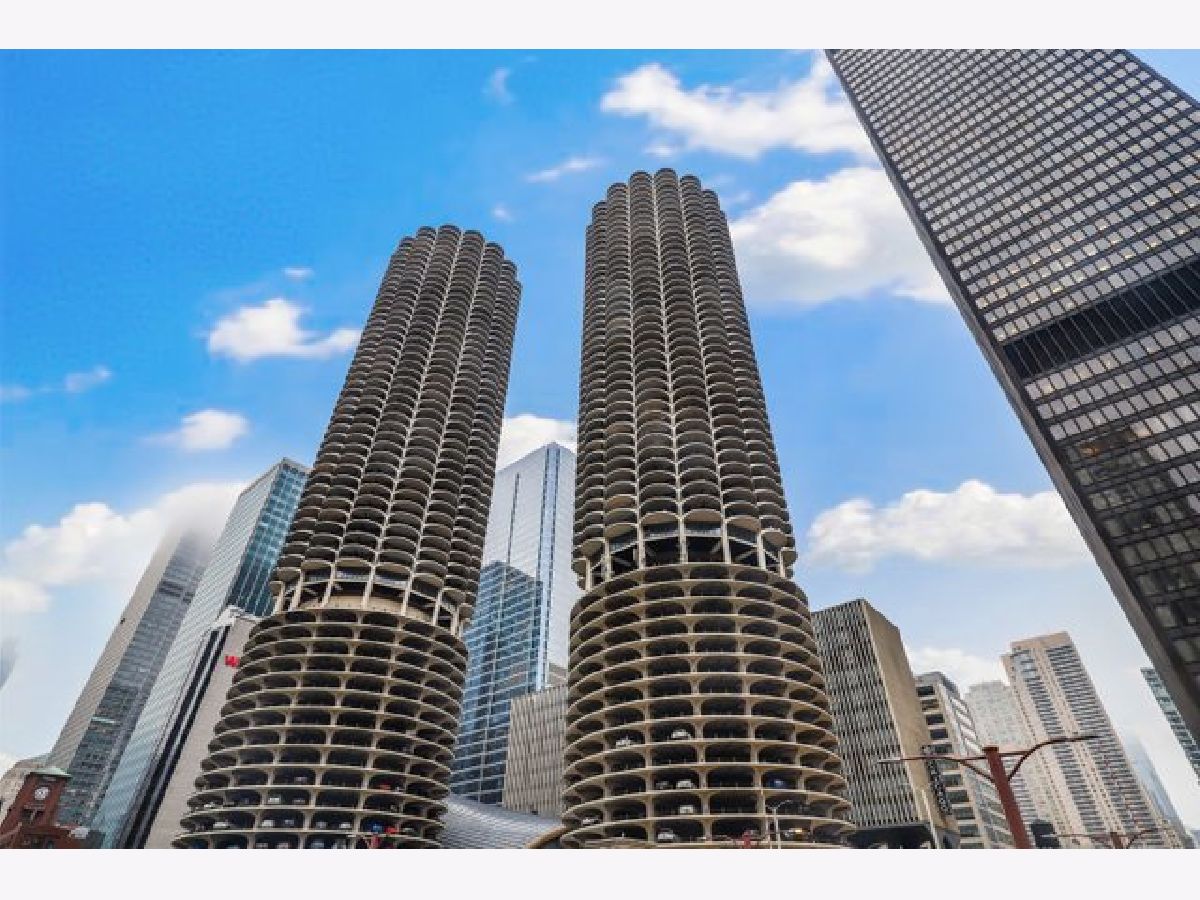 Condominiums Sold Marina Towers Chicago Illinois, 300 State