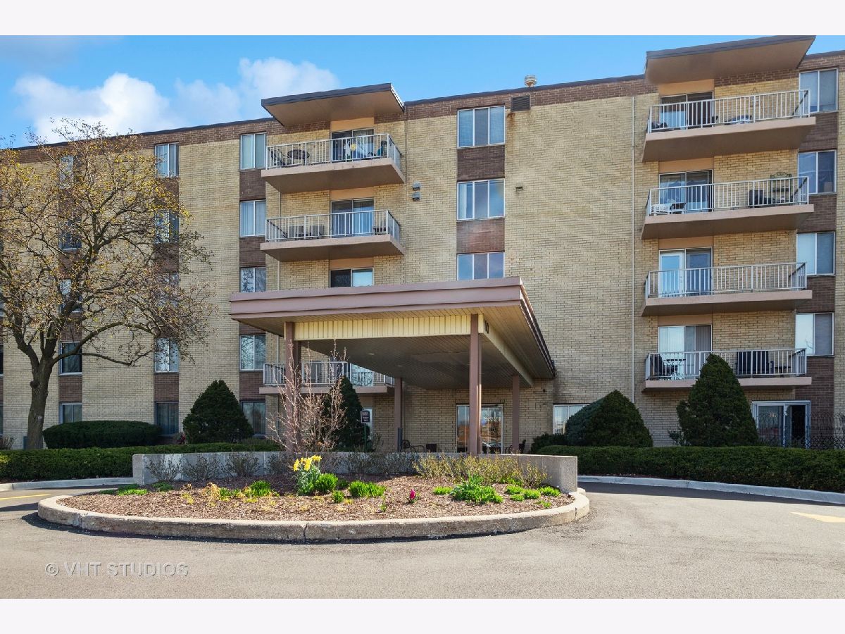 Condominiums Sold Royal York Elmhurst Illinois, 110 Butterfield