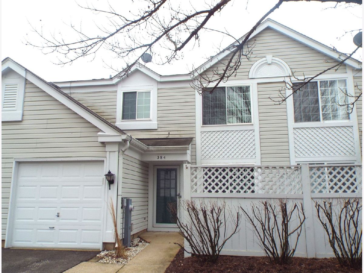 Townhomes & Condos Rented Liberty Square Aurora Illinois, 384 Bunker Hill