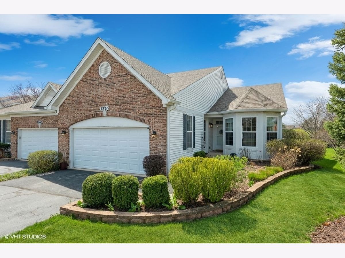 Condos & Townhomes Sold Central Park Carol Stream Illinois, 1270 Central Park