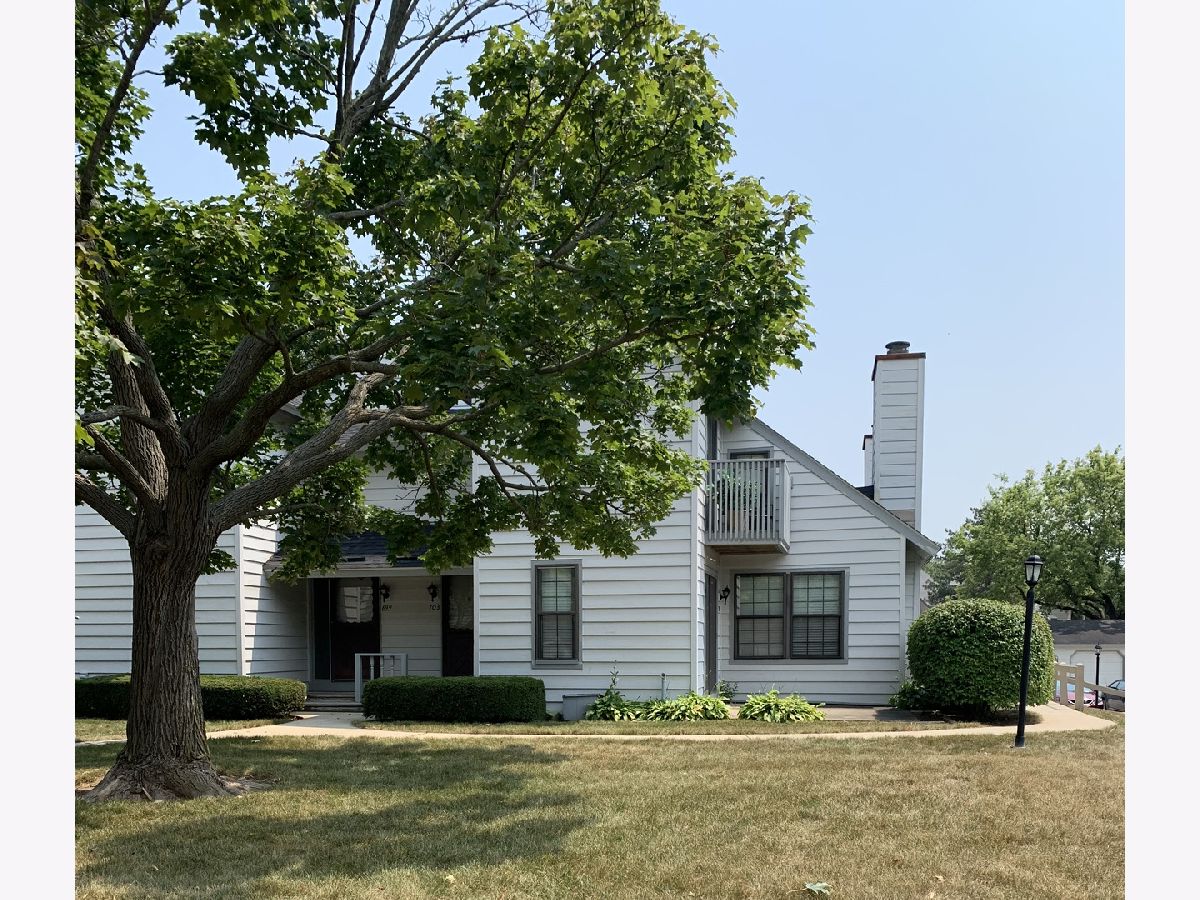 Heather Ridge Gurnee IL, Townhomes & Condos & Homes For Sale & For Rent