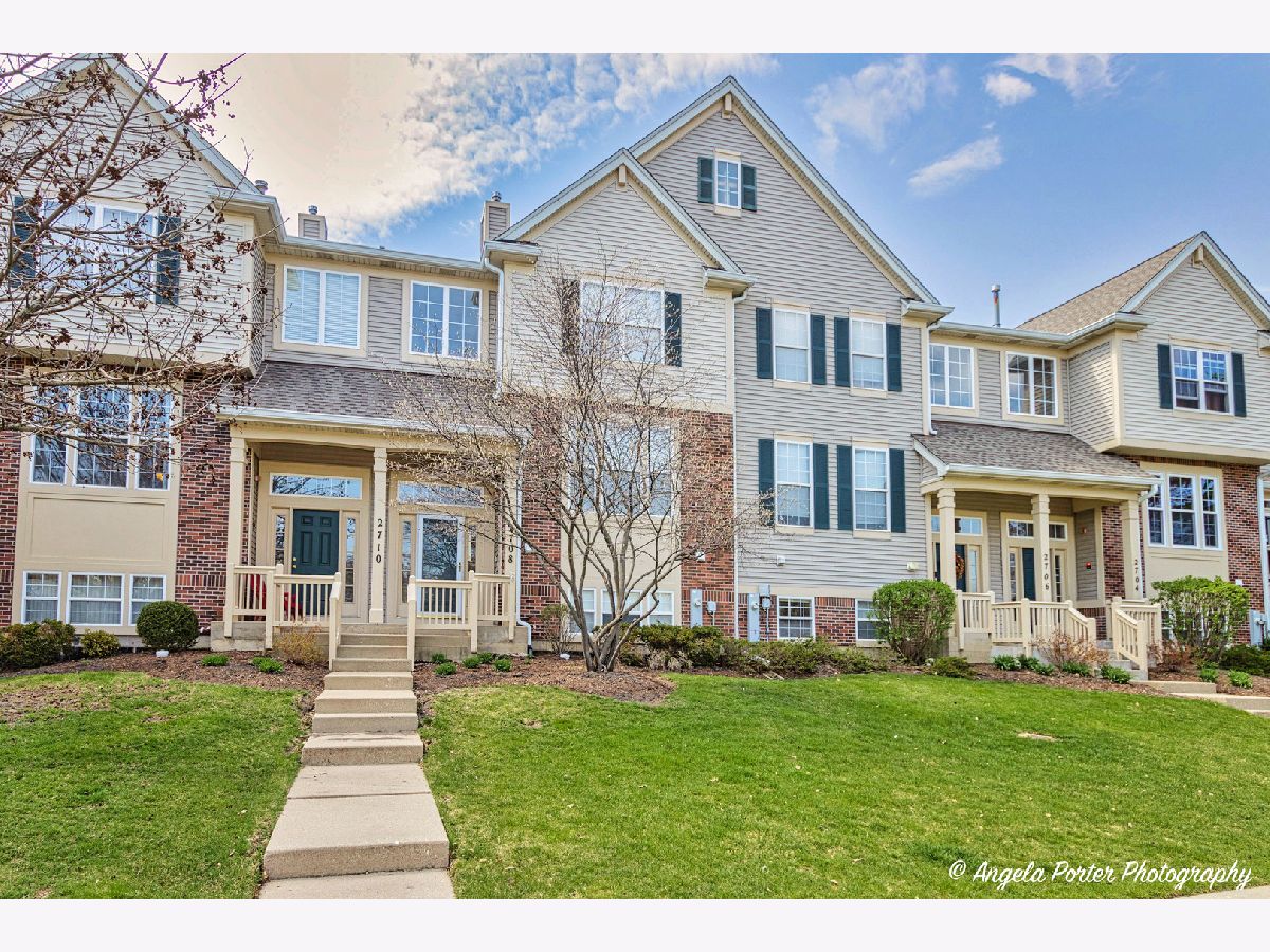 Townhomes & Homes Sold Greenwood Place Arlington Heights Illinois, 2708 Greenwood