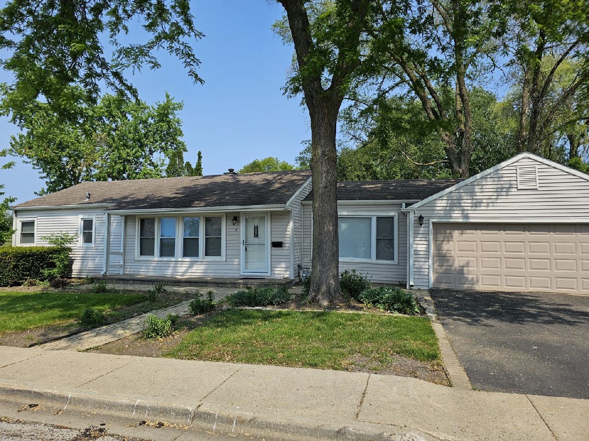 Homes Rented Lakewood Heights Mundelein Illinois, 9 Linden