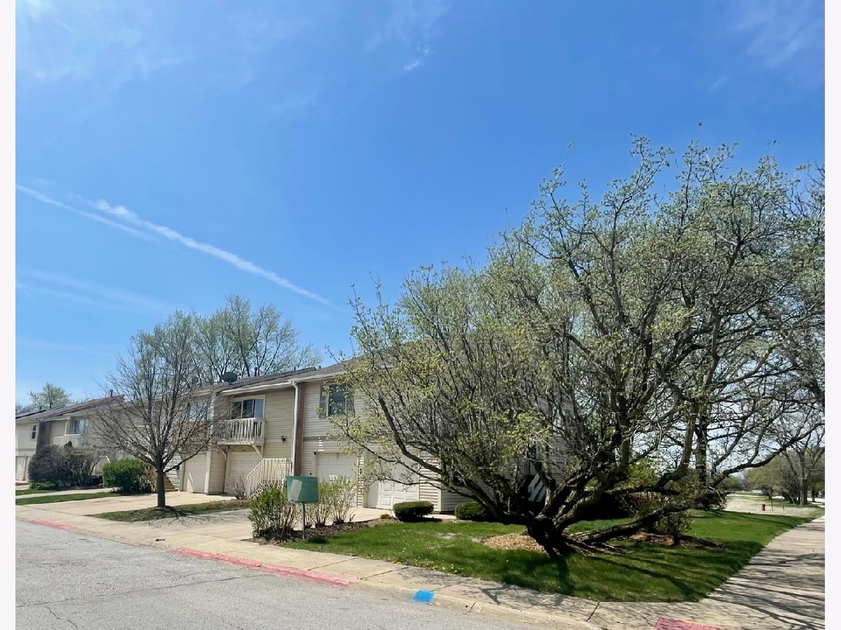 Homes & Townhomes & Condos Sold Fox Croft Aurora Illinois, 1598 Elder