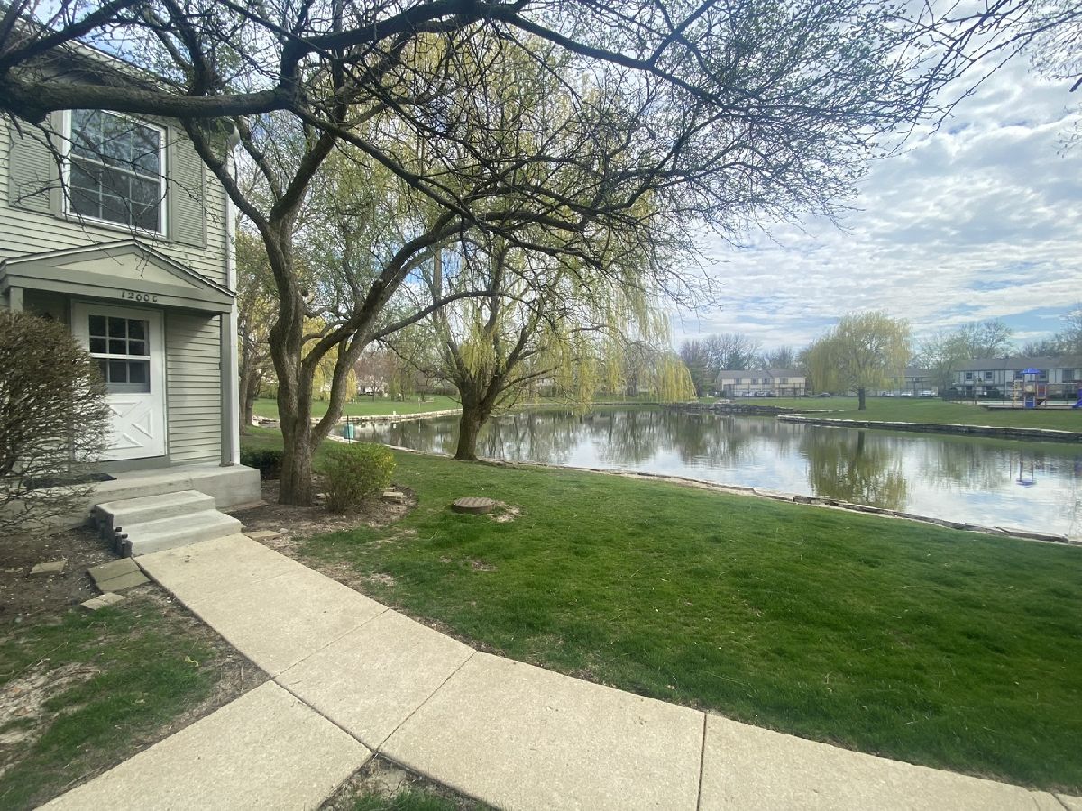 Townhomes & Condos Sold Heritage Lake Estates Wheaton Illinois, 1200 Bunker Hill