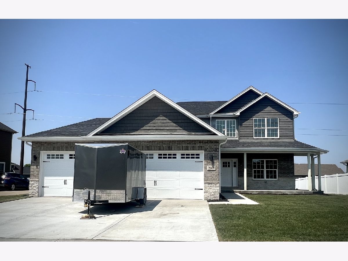 Homes Sold Prairie Chase Bourbonnais Illinois, 2063 Old Brick