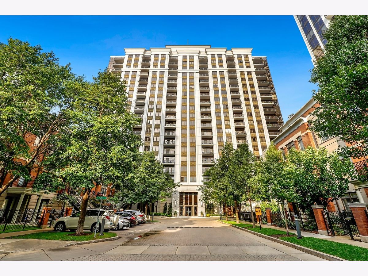 Condominiums Sold Museum Park Tower Chicago Illinois, 1322 Prairie