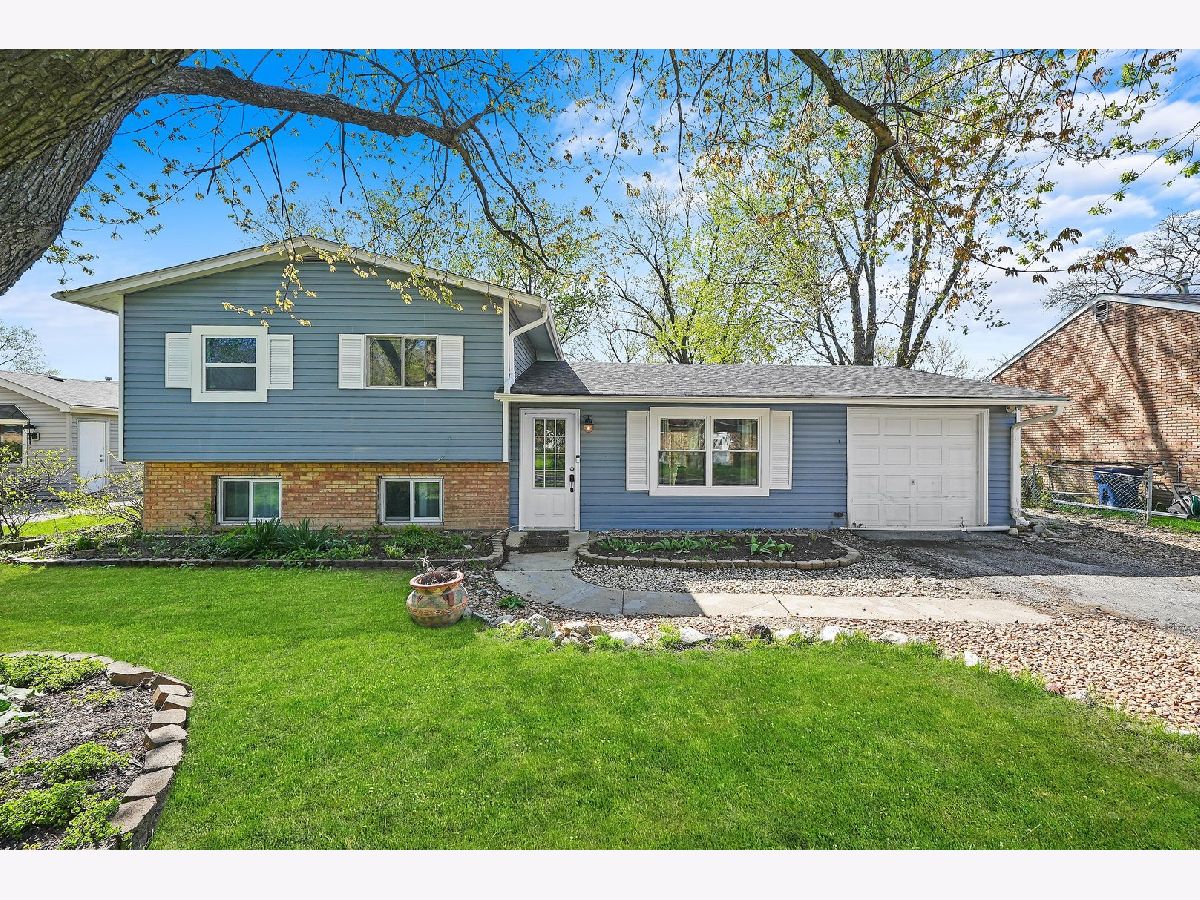 Homes Sold Colonial Village Bolingbrook Illinois, 176 Oxford