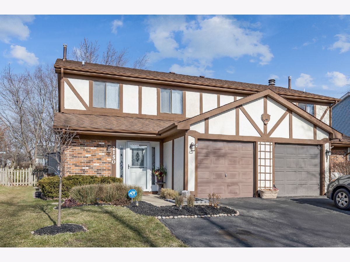 Homes & Condos & Townhomes Sold Woodlake Trails Hanover Park Illinois, 2150 Wildwood