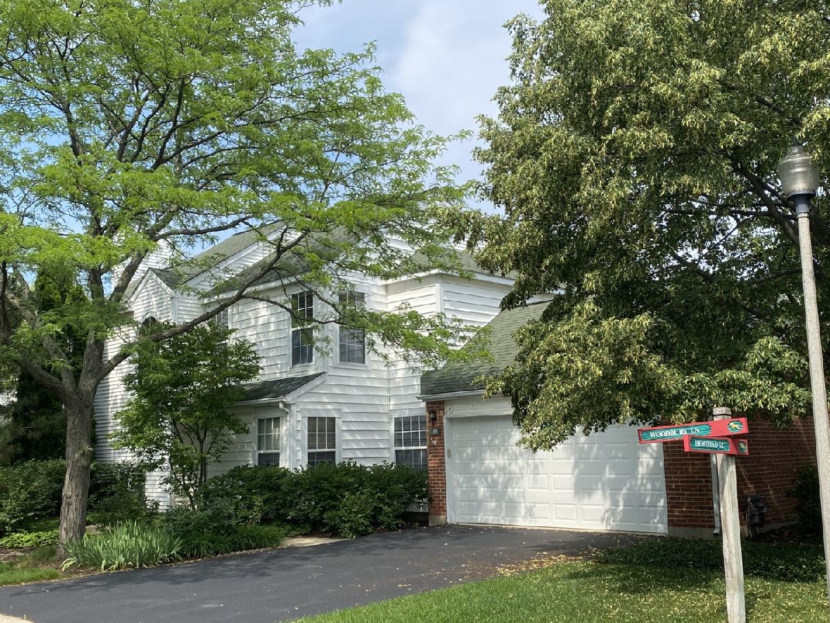 Townhomes & Condos Rented The Hamptons Lake Bluff Illinois, 101 Woodbury