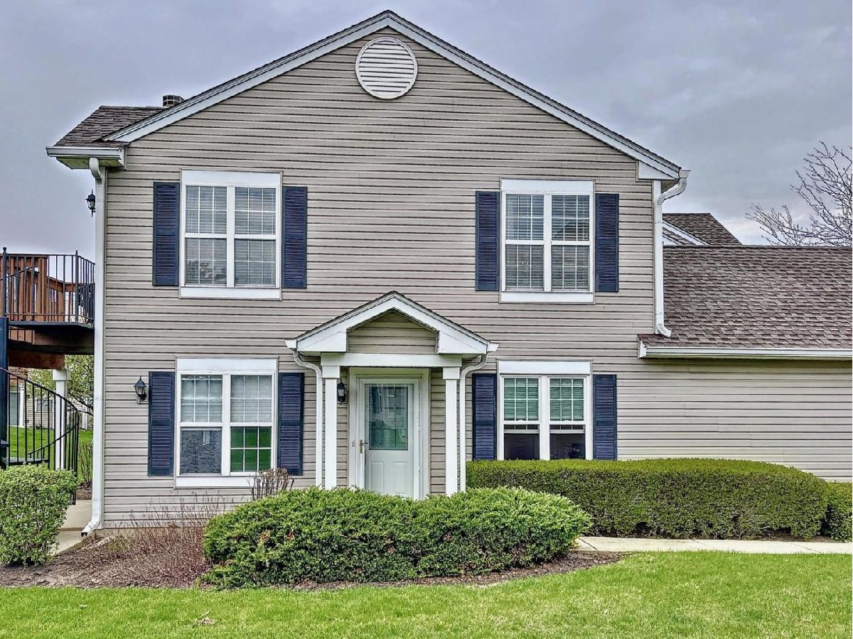 Townhomes & Condos Sold Windham Cove Crystal Lake Illinois, 1291 Merrimack
