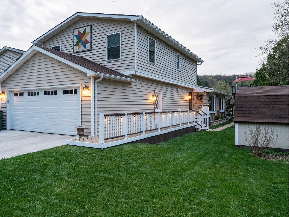 Homes Sold Algonquin Hills Algonquin Illinois, 1609 Lowe