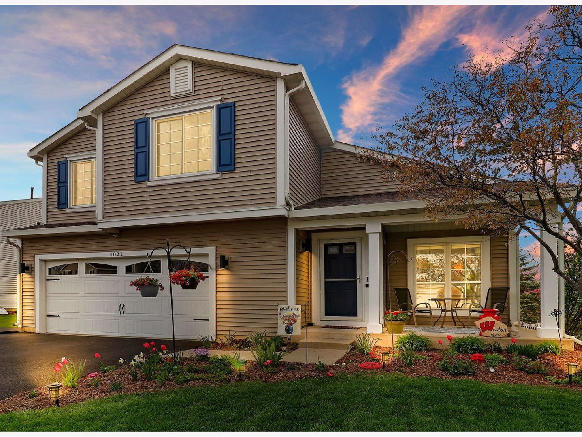 Homes Sold Provence Lake In The Hills Illinois, 1021 Brittany
