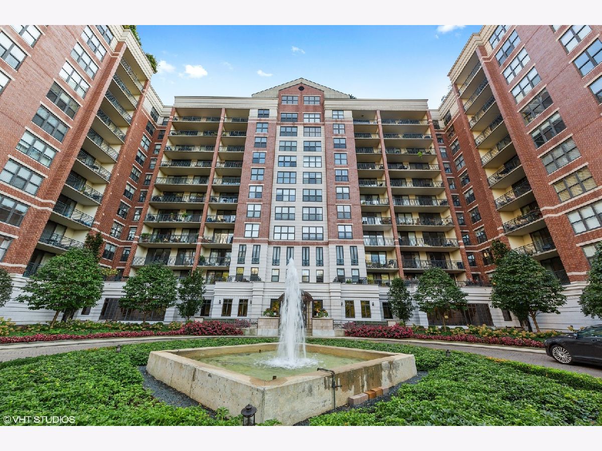 Condominiums Sold Park Newberry Chicago Illinois, 55 Delaware