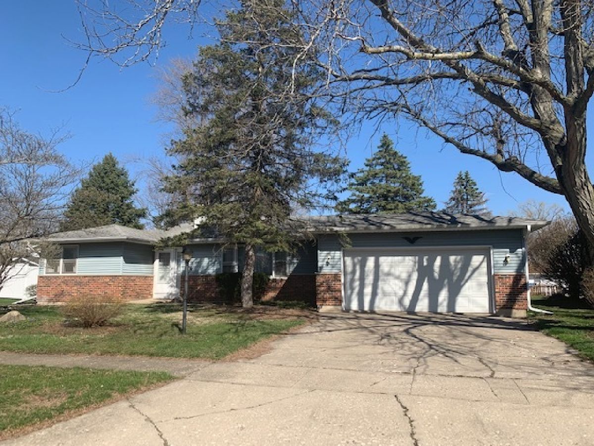 Homes & Townhomes Sold Somonauk Meadows Sycamore Illinois, 1612 Park