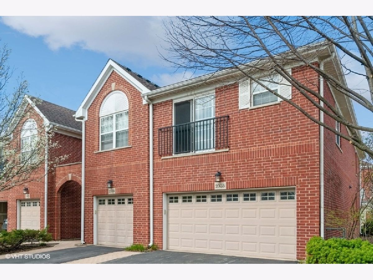 Townhomes Sold Northbrook Greens Northbrook Illinois, 2335 Crystal