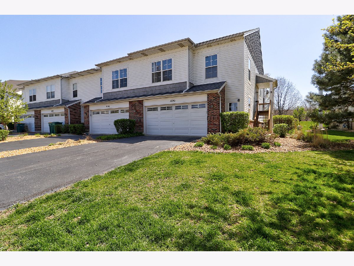 Townhomes & Homes Sold Arbor Creek Plainfield Illinois, 16747 Hazelwood