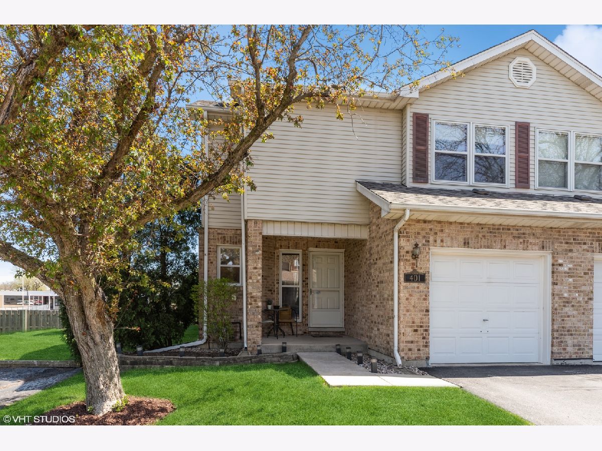 Townhomes Sold Wenbriar Square Addison Illinois, 401 Wenbriar