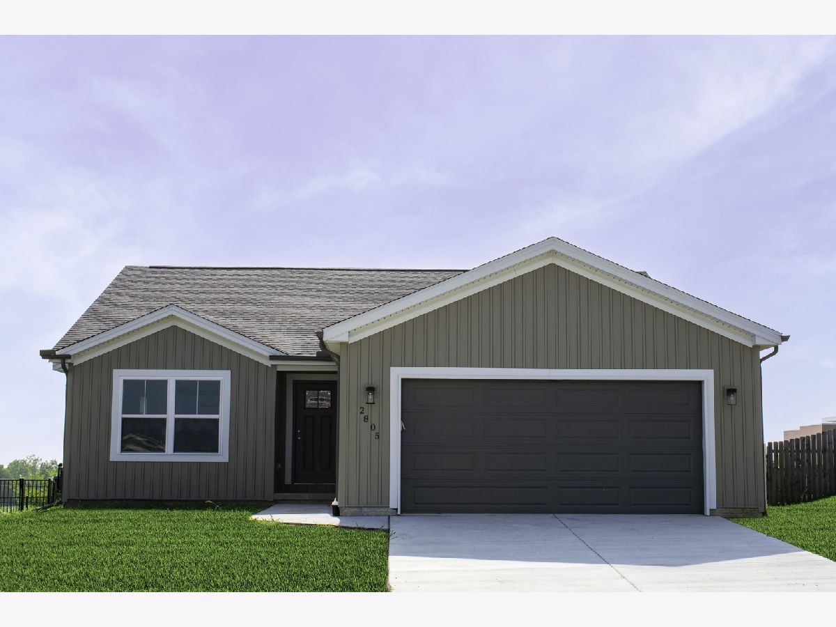 Homes & Condos & Townhomes Sold Cedar Ridge Bloomington Illinois, 2805 Conlor