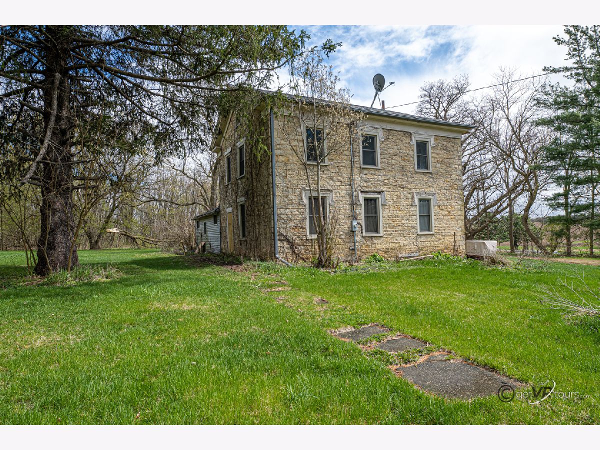  Sold Rock City Illinois, 113 Clay