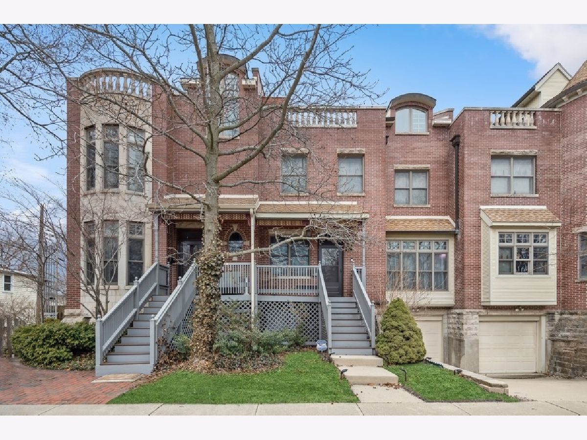 Condos & Townhomes Sold Stonehurst Castle Townhomes Evanston Illinois, 532 Wesley