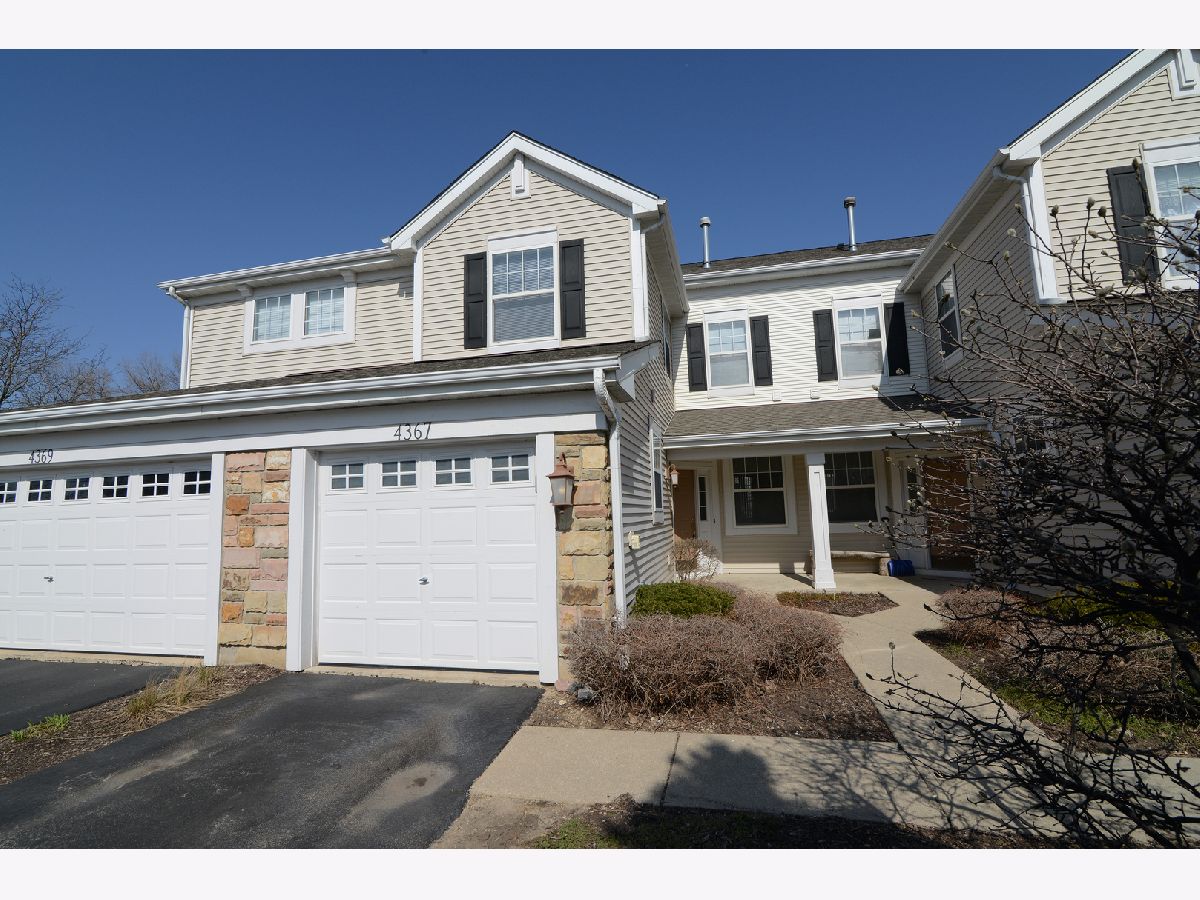 Townhomes & Condos Sold Waters Edge Island Lake Illinois, 4367 Shooting Star