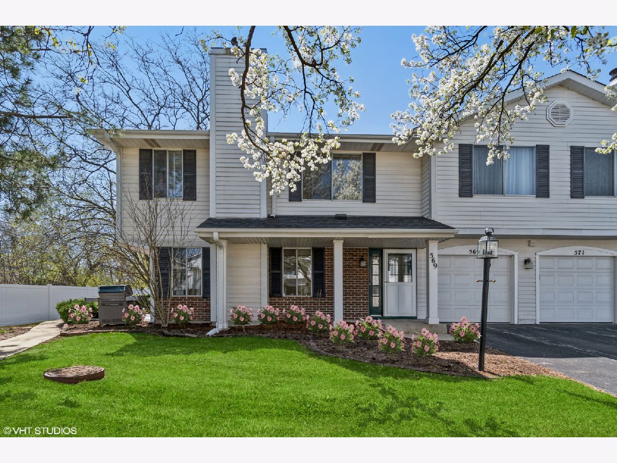 Townhomes Sold Woodcreek Clarendon Hills Illinois, 569 Willowcreek