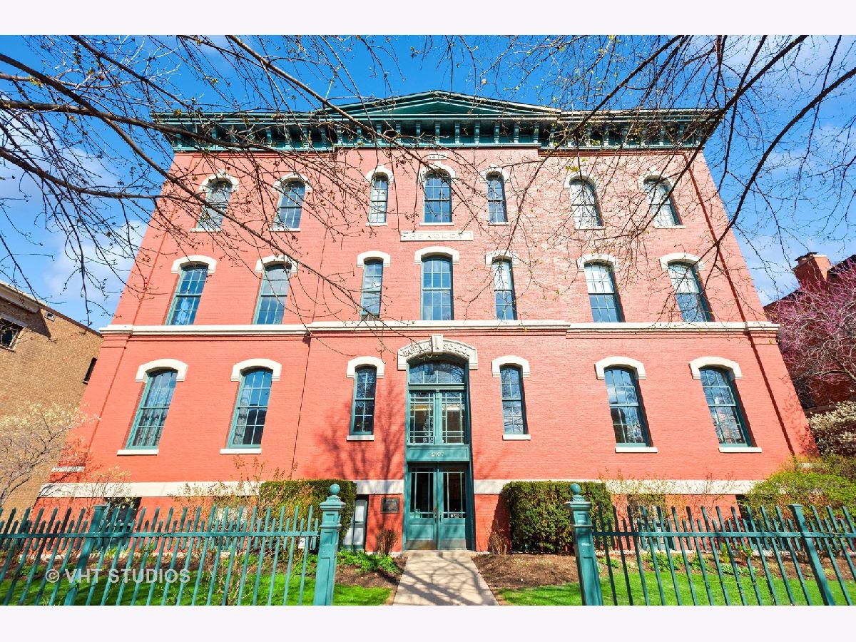Condos & Townhomes Sold Headley School Lofts Chicago Illinois, 2107 Magnolia