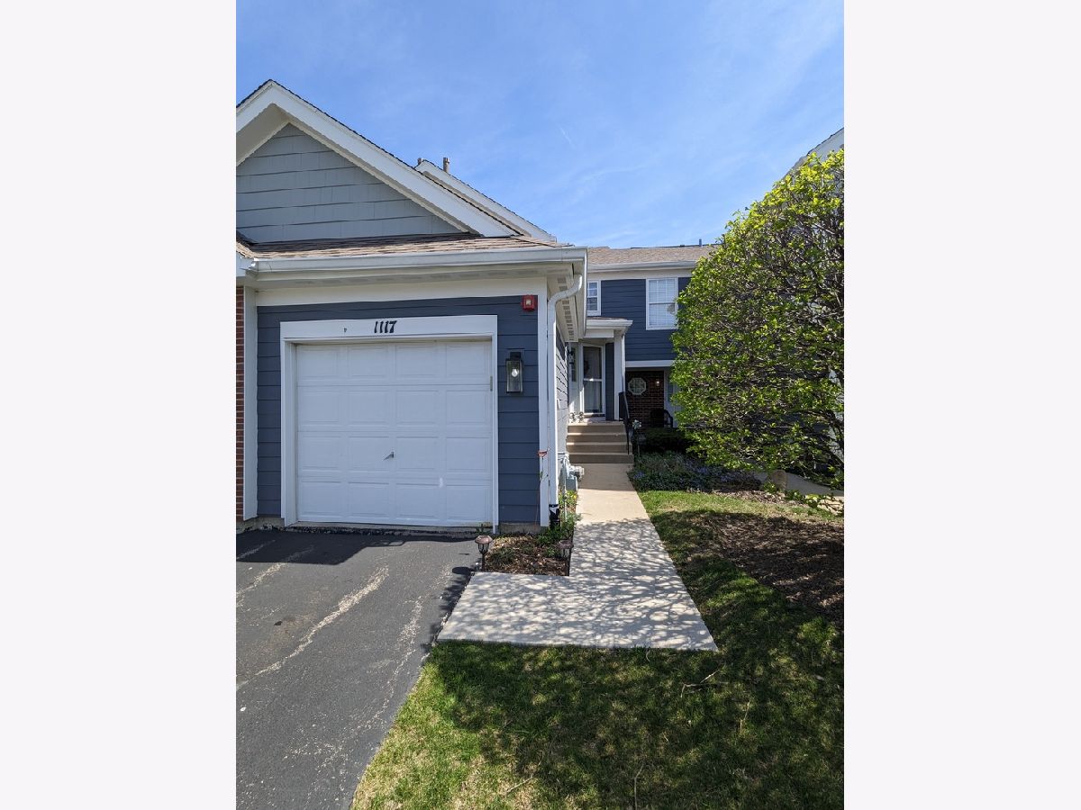 Townhomes & Condos Sold Wildwood Glen Glendale Heights Illinois, 1117 Kingston