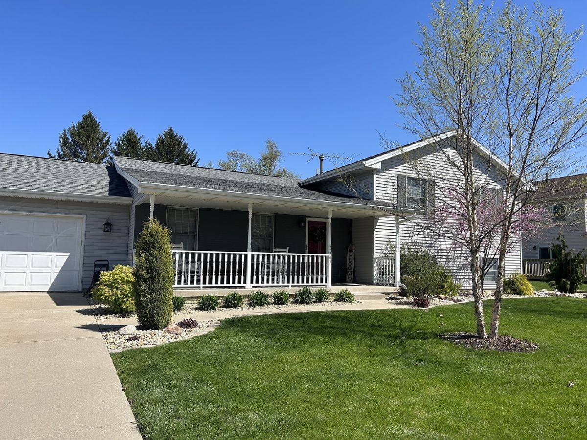 Homes Sold Havens Grove Hudson Illinois, 703 Trimmer