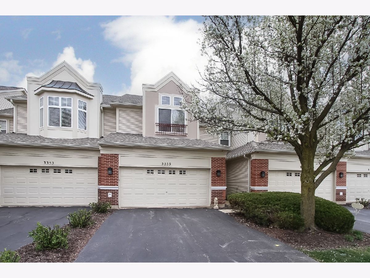 Townhomes Sold Heatherstone East Naperville Illinois, 3355 Rosecroft