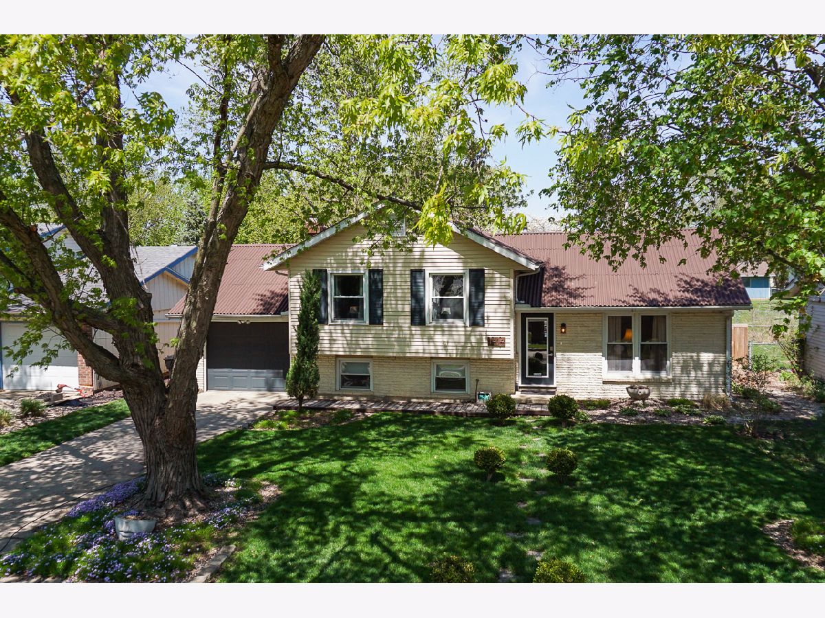 Homes Sold Holiday Hills Normal Illinois, 1414 Courtland