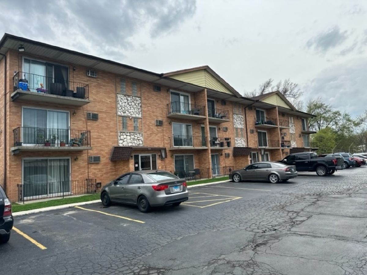Condominiums Sold Sunrise Worth Illinois, 7540 111th