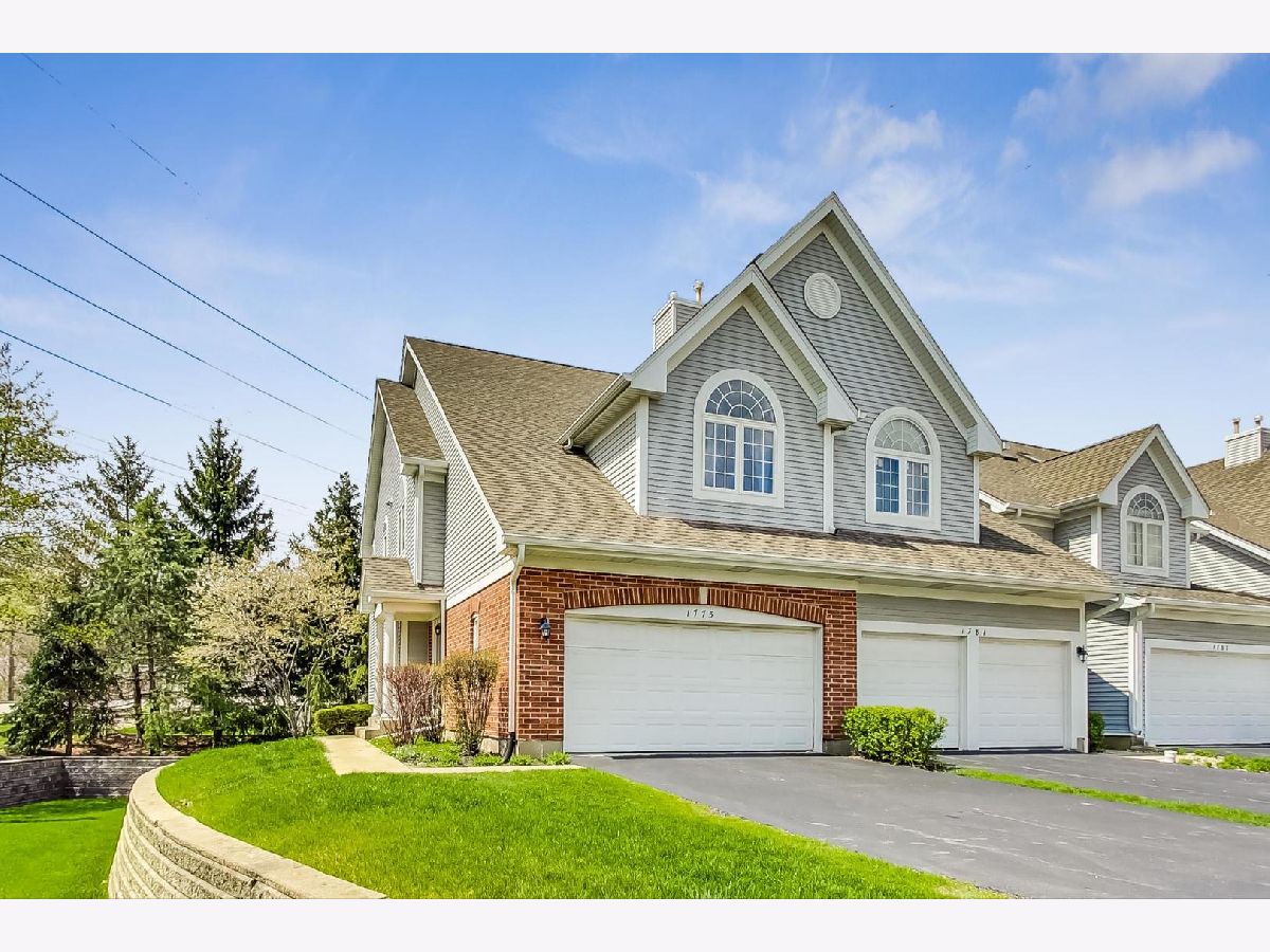 Townhomes Sold Ethans Glen Palatine Illinois, 1775 Ethans Glen