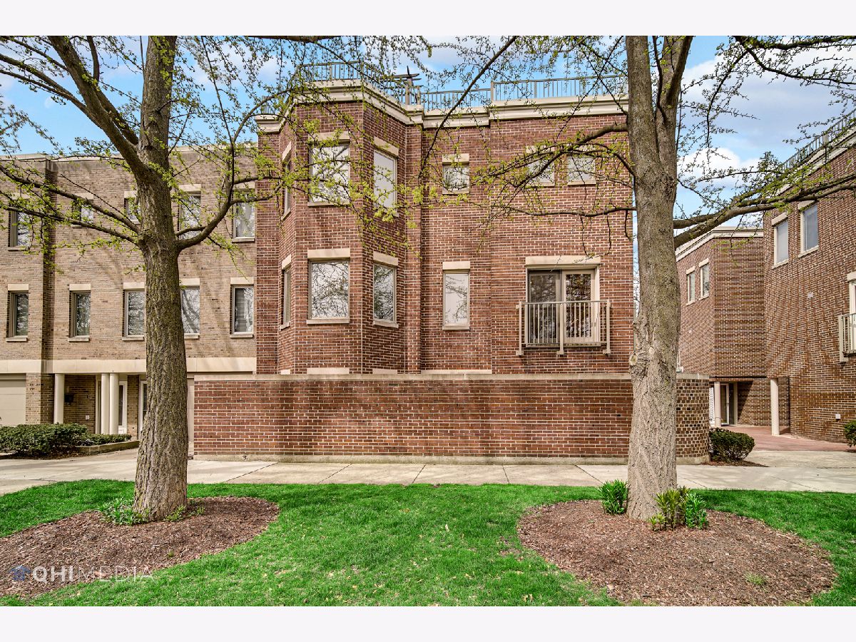 Townhomes Sold Lakewood Commons Chicago Illinois, 2316 Lakewood