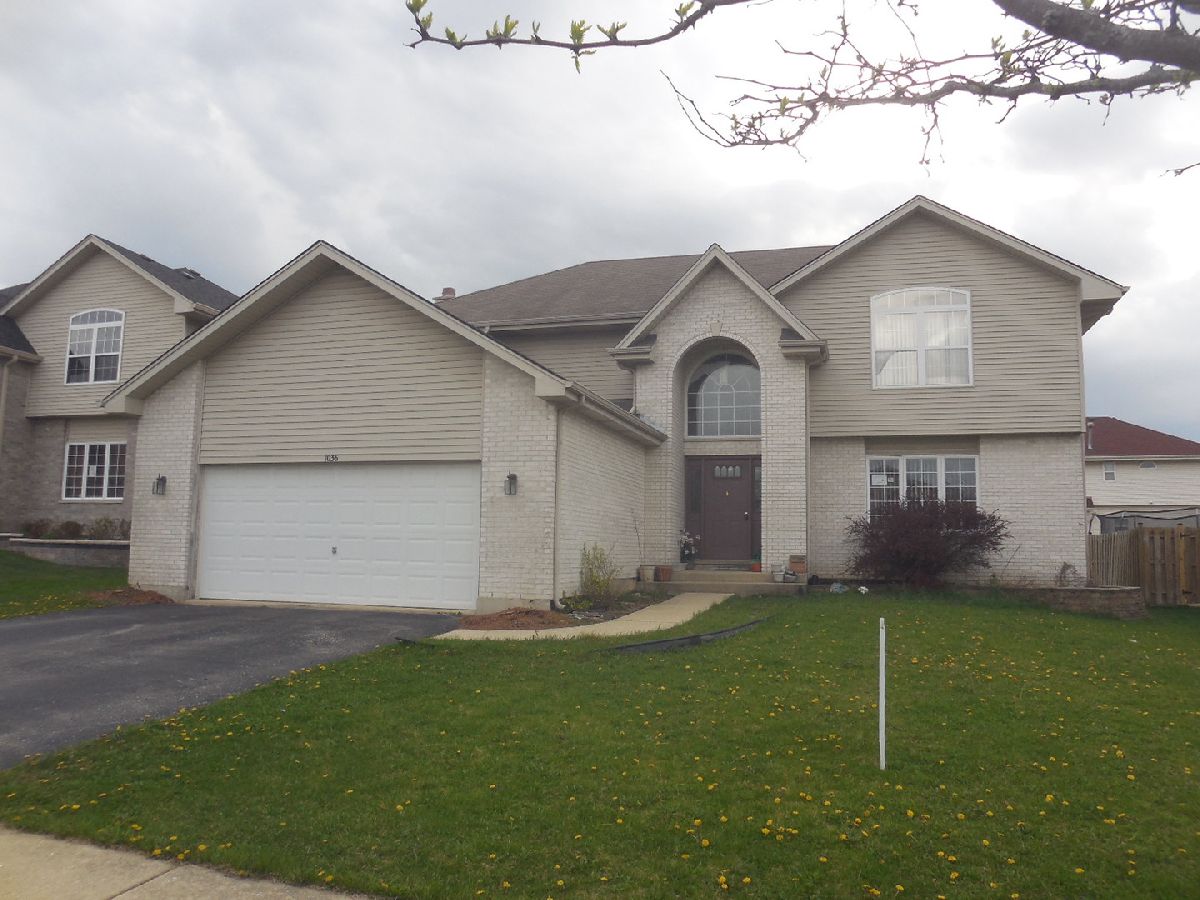 Townhomes & Condos & Homes Sold Greenbriar Glendale Heights Illinois