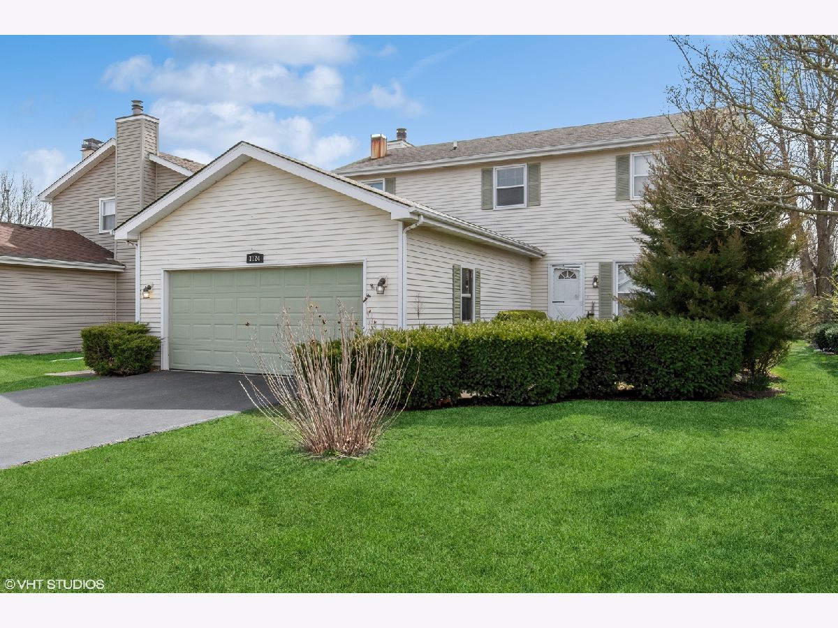 Homes & Condos & Townhomes Sold Spring Hill Naperville Illinois, 1124 Needham