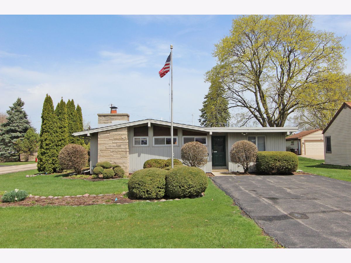 Homes Sold Lake Zurich Highlands Lake Zurich Illinois, 300 Prairie