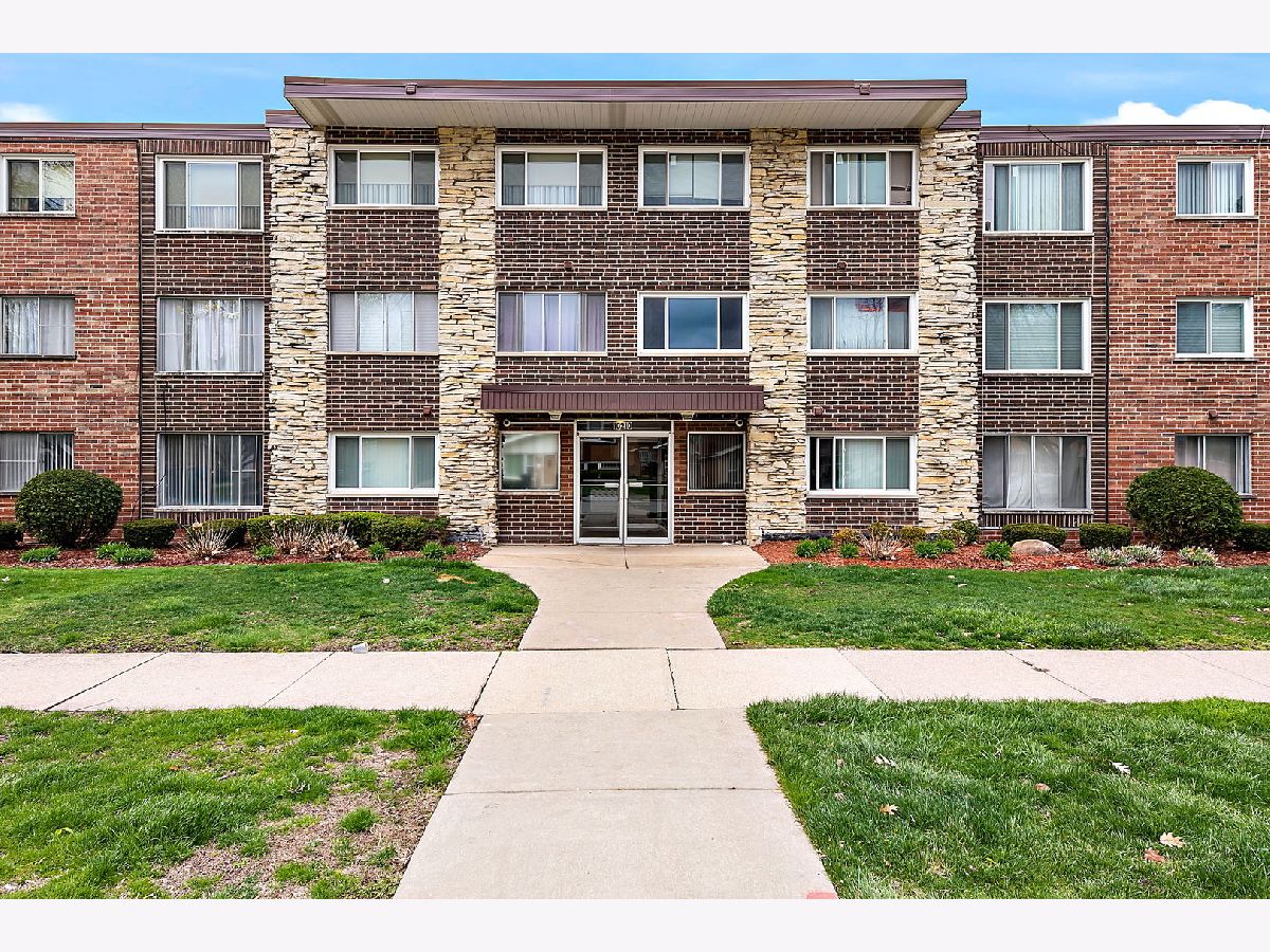 Condominiums Sold Westedge Oak Lawn Illinois, 10210 Washington