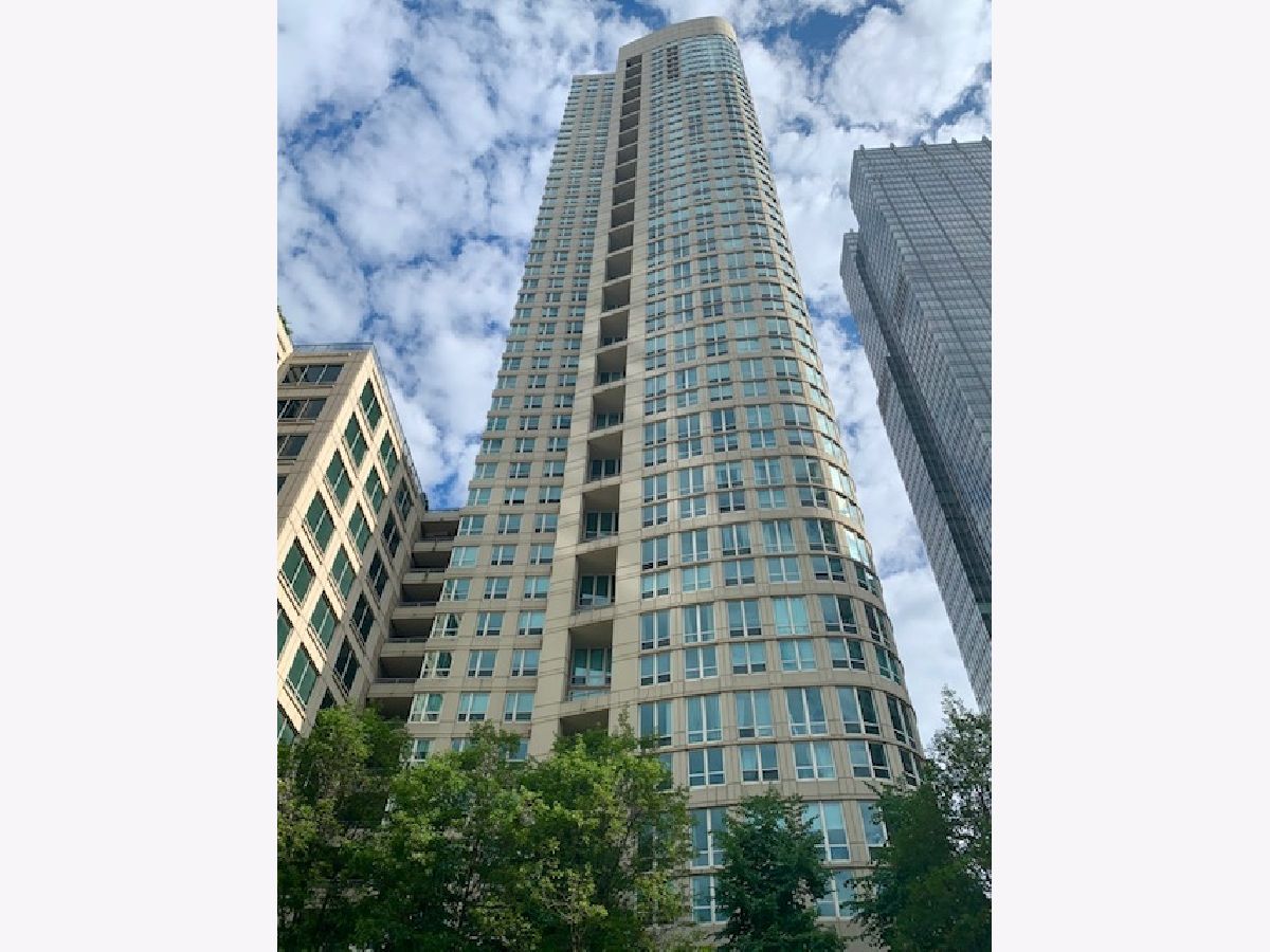 Condominiums Sold The Sterling Chicago Illinois, 345 La Salle
