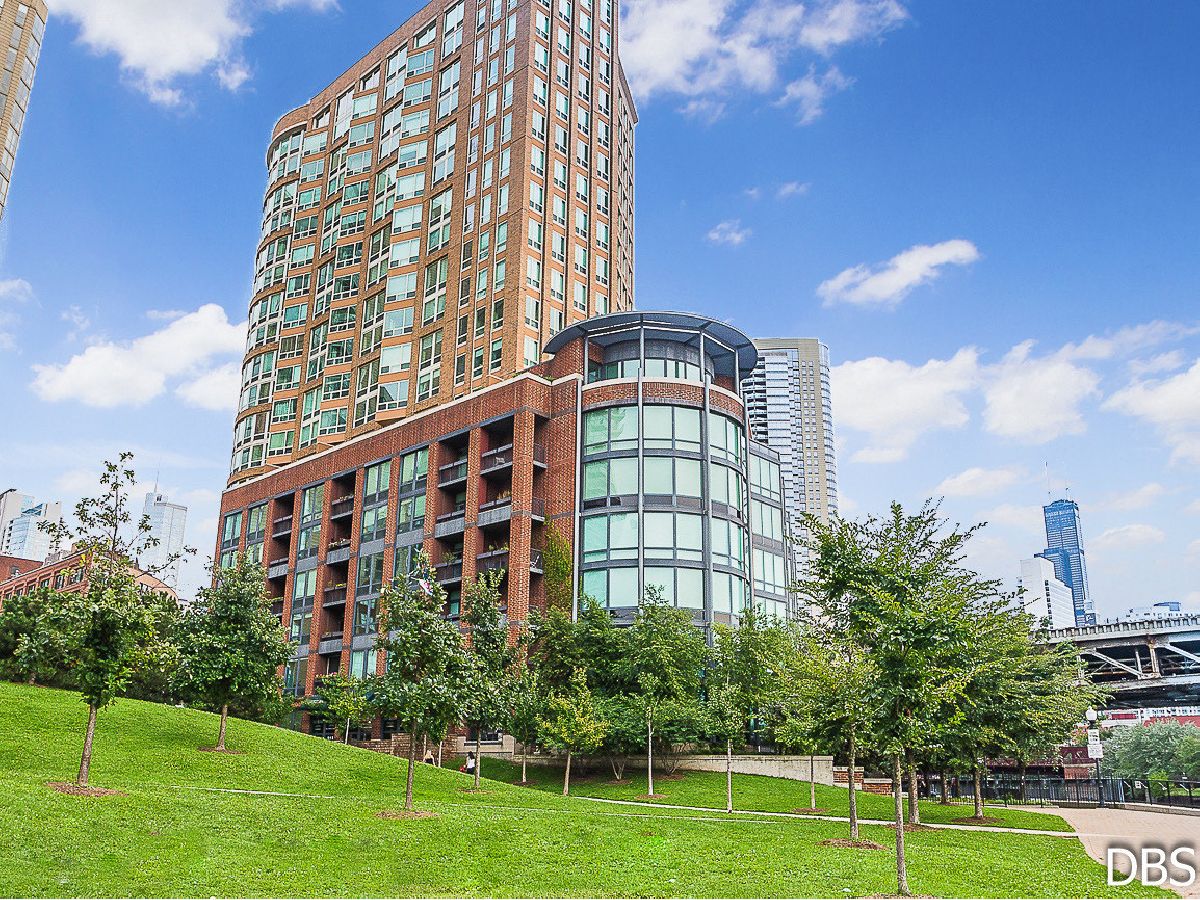 Condominiums Rented Park Place Chicago Illinois, 600 Kingsbury