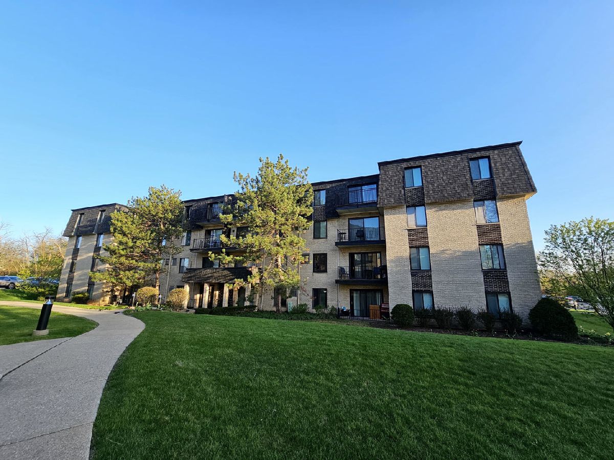 Condominiums & Homes Sold Edgewood Valley Countryside Illinois, 10723 5th Ave Cut Off