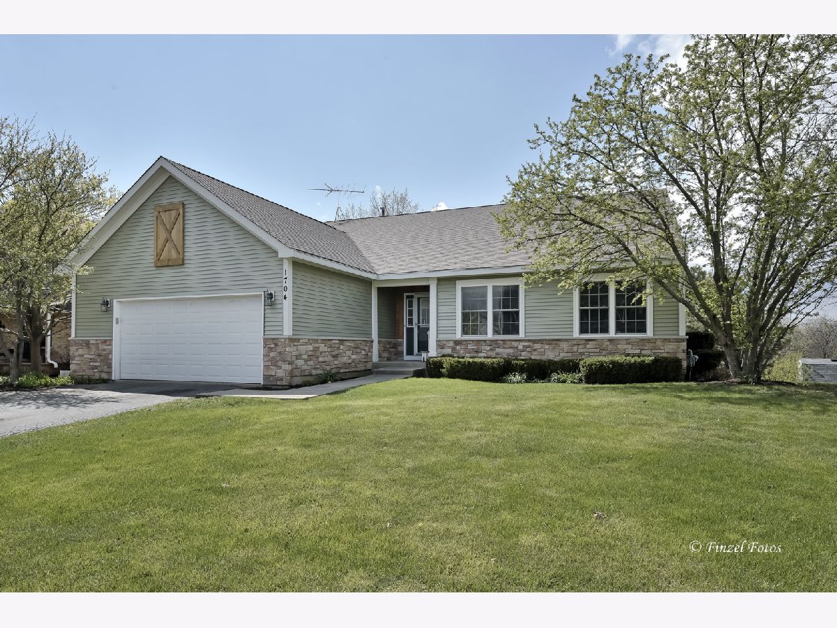 Homes Sold Oakland Ridge Lake Villa Illinois, 1704 Cherry