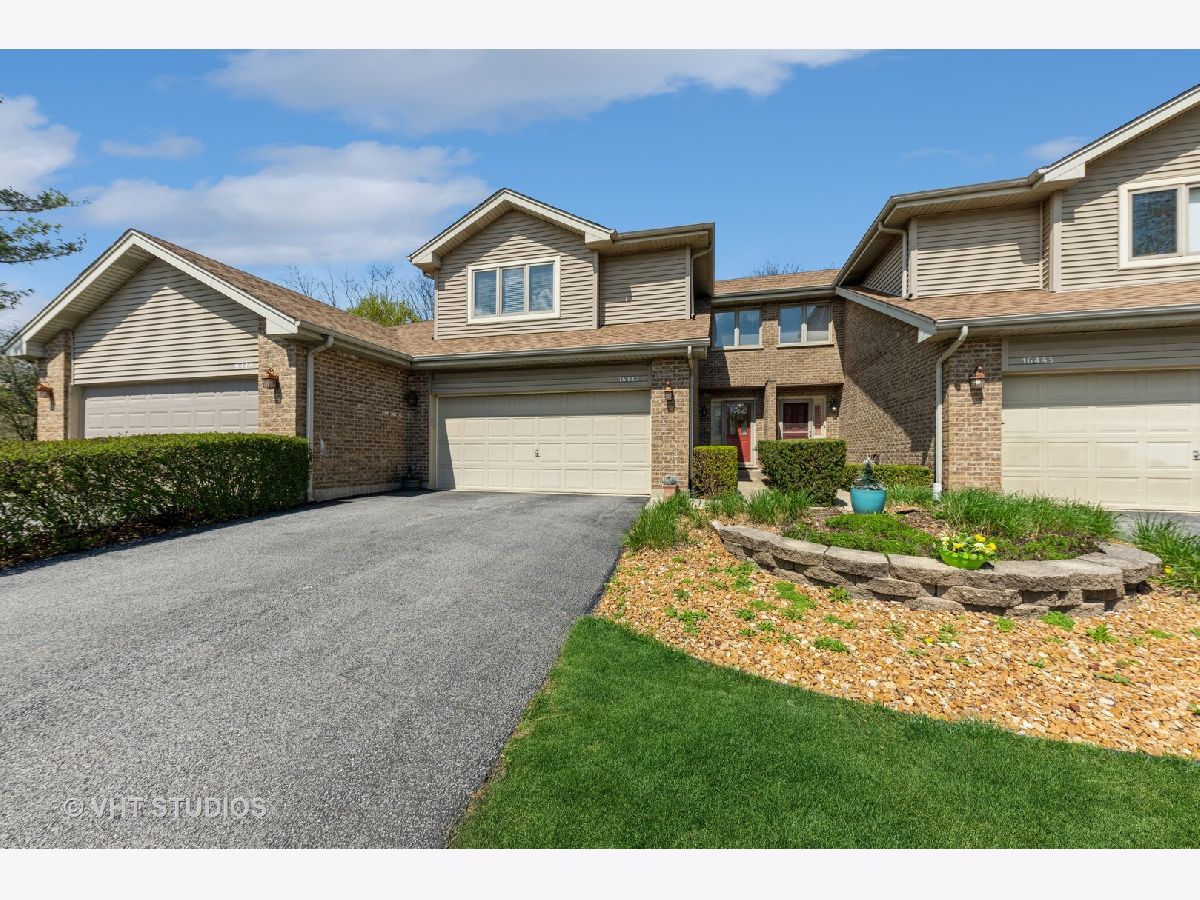 Townhomes Sold Nottingham Woods Orland Park Illinois, 16447 Nottingham