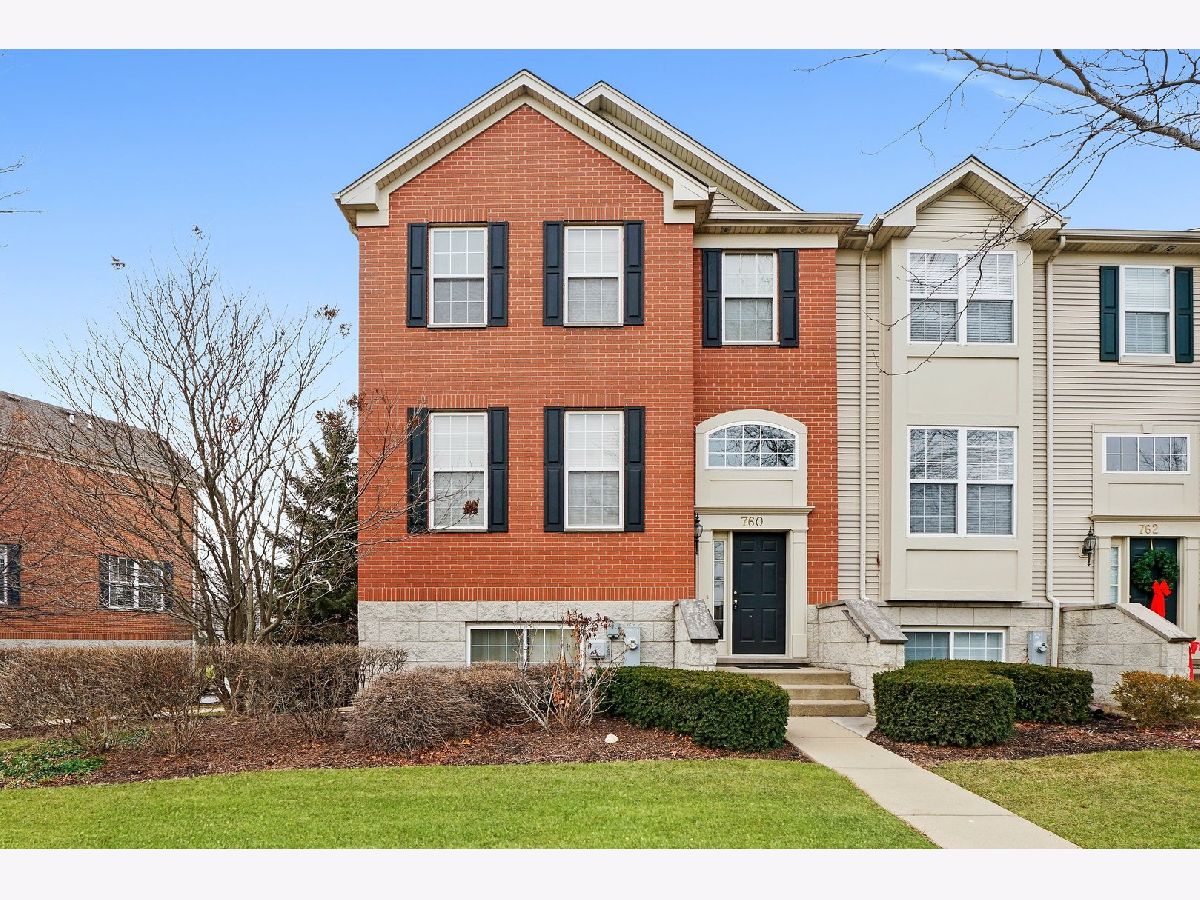 Townhomes & Homes Rented Castle Creek Bartlett Illinois, 760 Lambert